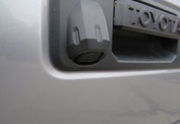 2018 Toyota Tacoma - Image 21