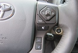 2018 Toyota Tacoma - Image 31