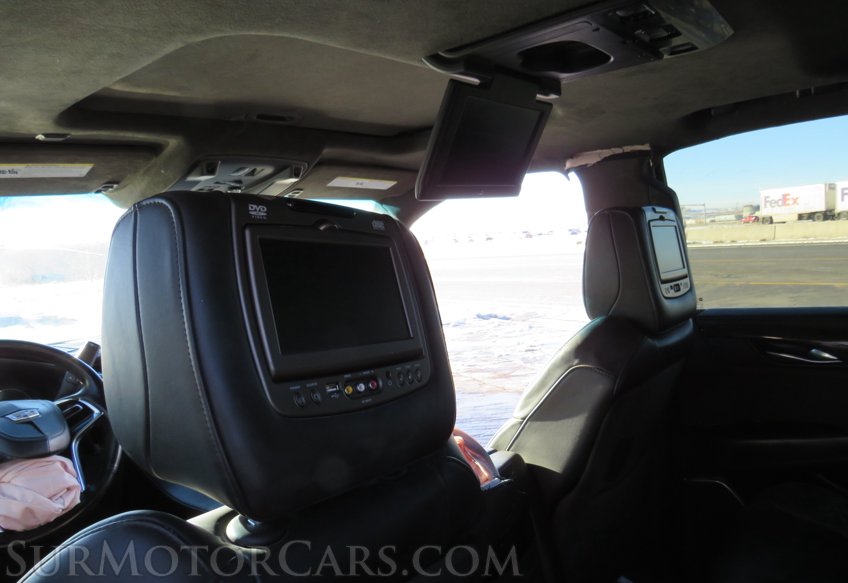 2016 Cadillac Escalade - Image 32