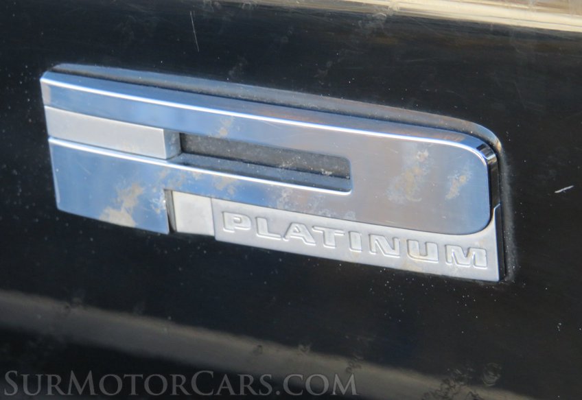 2016 Cadillac Escalade - Image 18