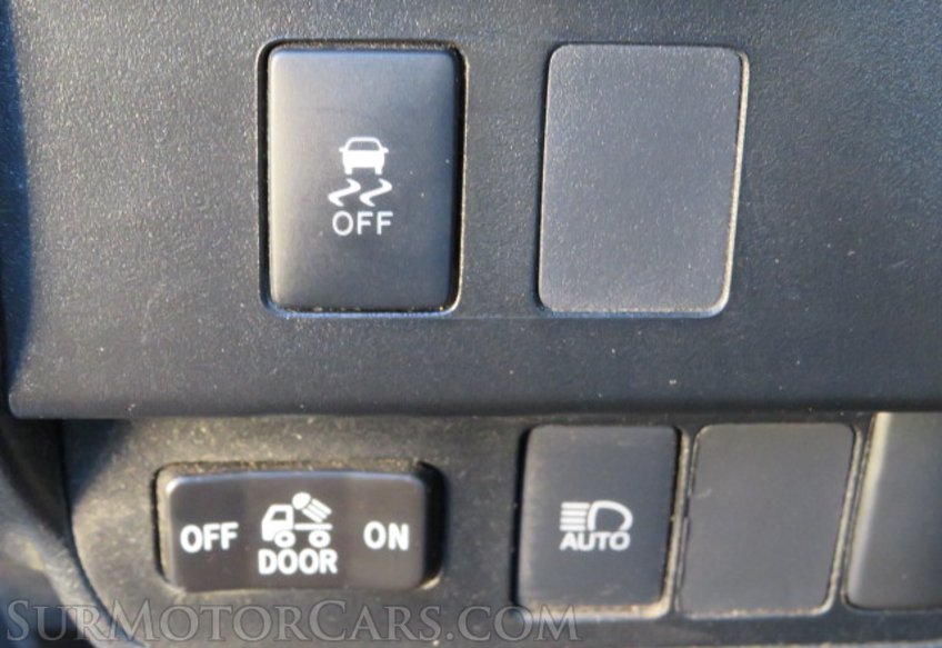 2020 Toyota Tacoma - Image 39