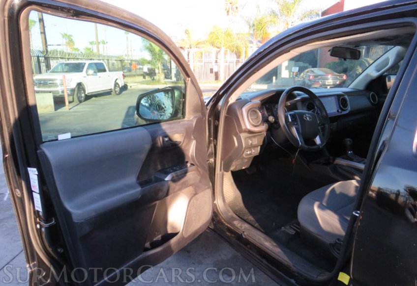 2020 Toyota Tacoma - Image 17