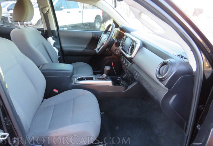 2020 Toyota Tacoma - Image 22