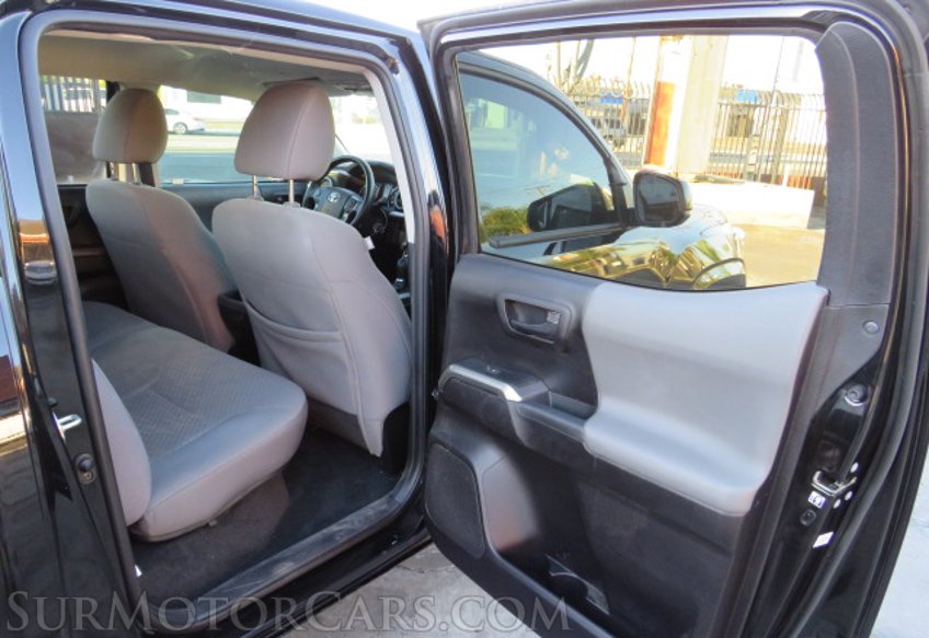 2020 Toyota Tacoma - Image 24