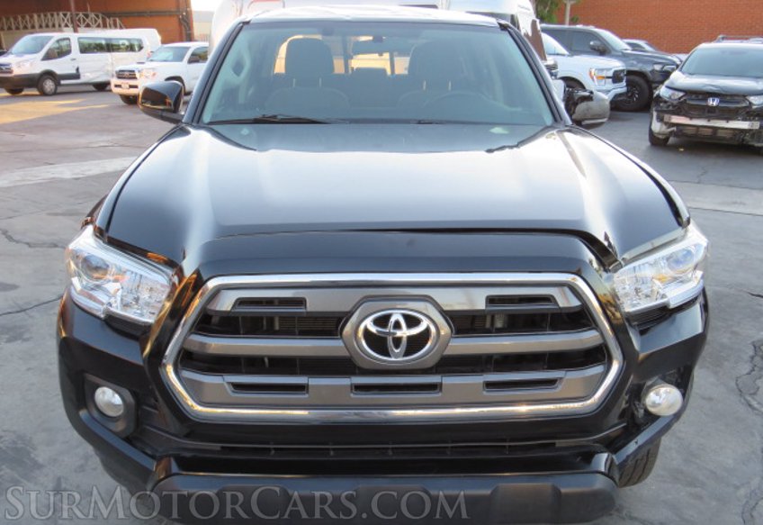 2020 Toyota Tacoma - Image 11