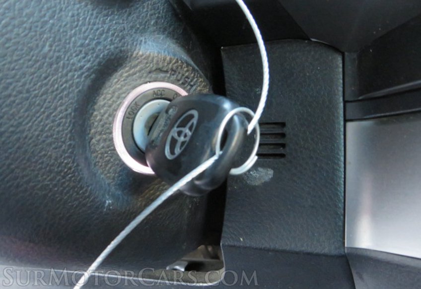 2020 Toyota Tacoma - Image 38