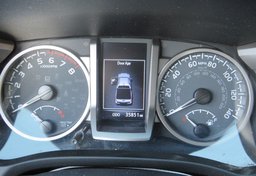 2020 Toyota Tacoma - Image 29