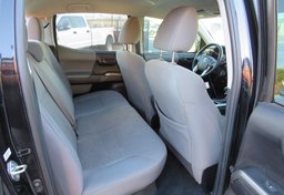 2020 Toyota Tacoma - Image 26