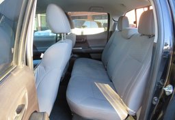 2020 Toyota Tacoma - Image 27