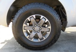 2016 Nissan Frontier - Image 17