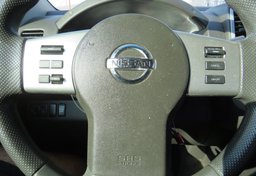 2016 Nissan Frontier - Image 35