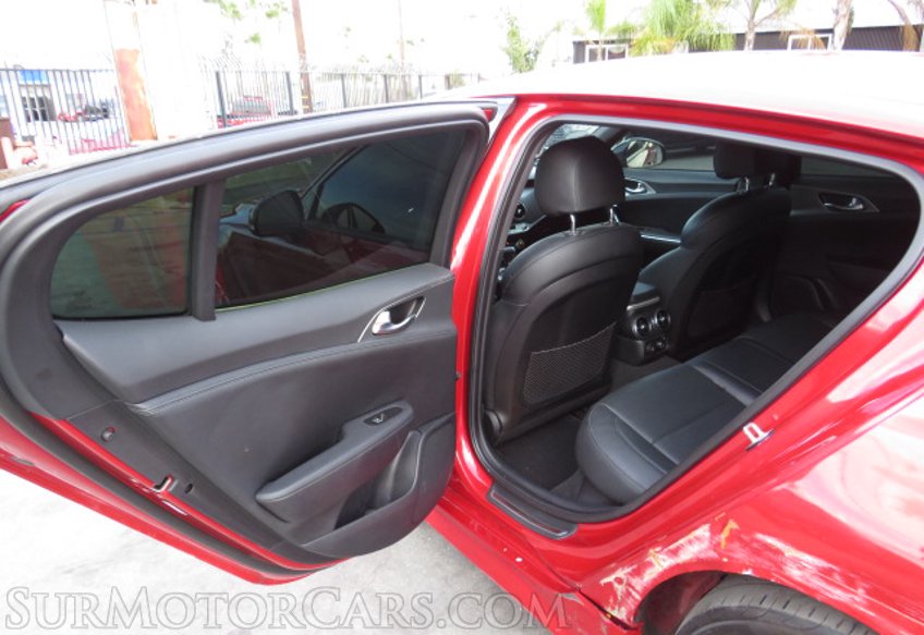 2018 Kia Stinger - Image 27