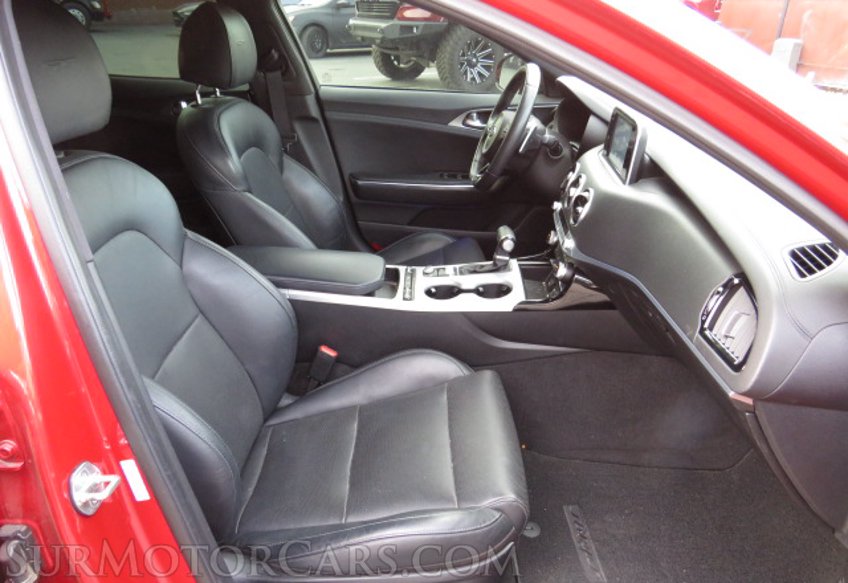 2018 Kia Stinger - Image 21