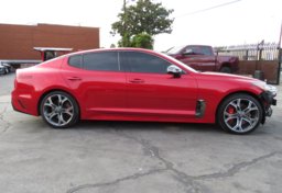 2018 Kia Stinger - Image 10
