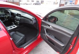 2018 Kia Stinger - Image 26