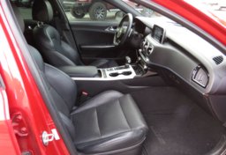 2018 Kia Stinger - Image 24