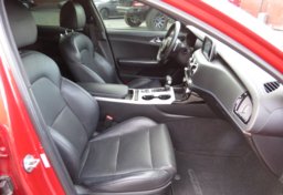 2018 Kia Stinger - Image 21