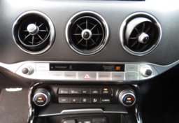 2018 Kia Stinger - Image 38