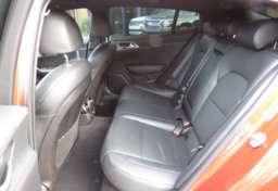 2018 Kia Stinger - Image 30