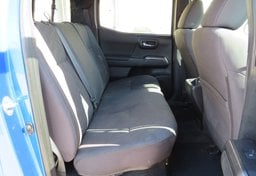 2016 Toyota Tacoma - Image 32