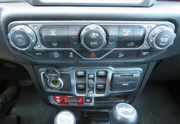 2018 Jeep Wrangler Unlimited - Image 36