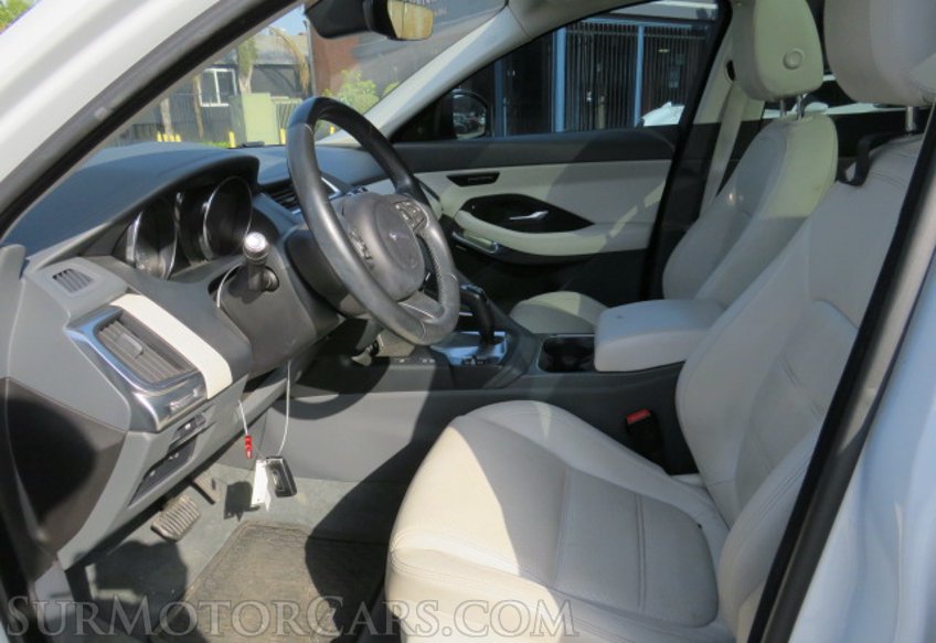 2018 Jaguar E-PACE - Image 28