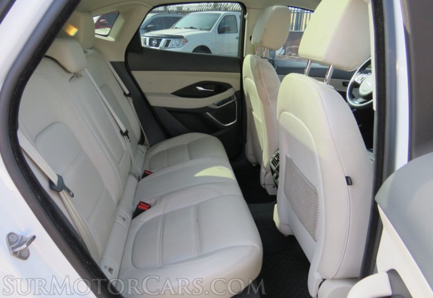 2018 Jaguar E-PACE - Image 31