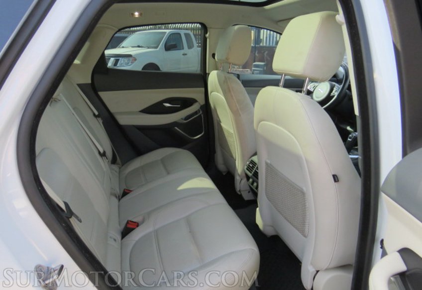 2018 Jaguar E-PACE - Image 33