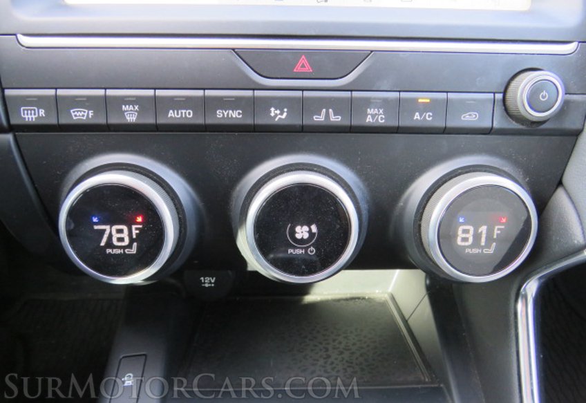 2018 Jaguar E-PACE - Image 40