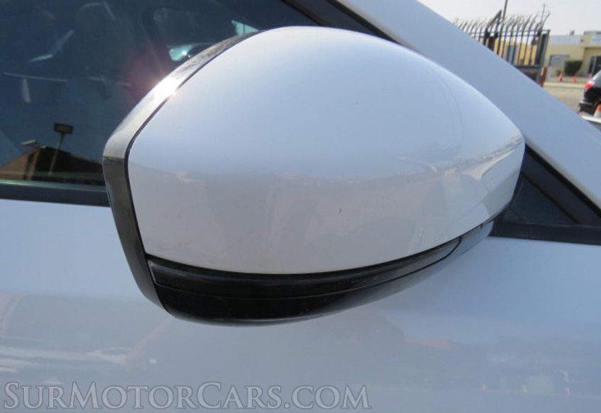 2018 Jaguar E-PACE - Image 16