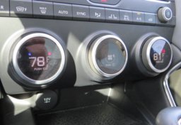 2018 Jaguar E-PACE - Image 46