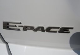 2018 Jaguar E-PACE - Image 18