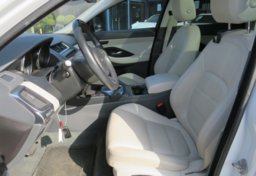 2018 Jaguar E-PACE - Image 26