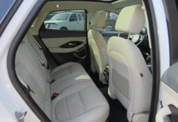 2018 Jaguar E-PACE - Image 33