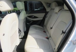 2018 Jaguar E-PACE - Image 32