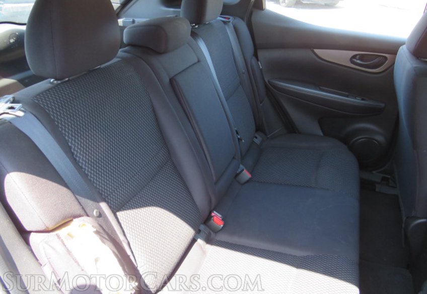 2021 Nissan Rogue Sport - Image 33