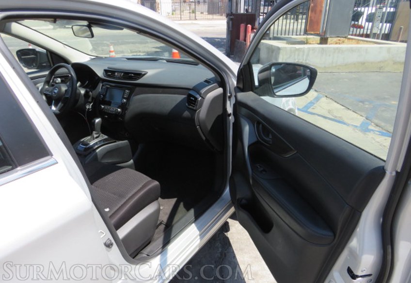 2021 Nissan Rogue Sport - Image 23