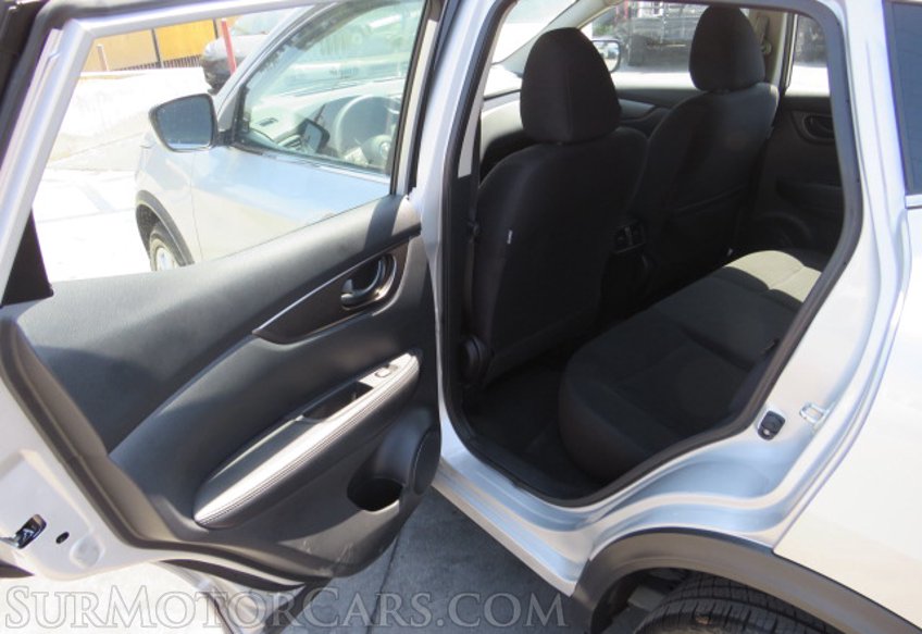 2021 Nissan Rogue Sport - Image 24