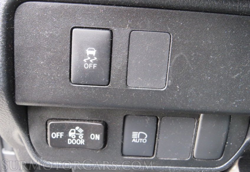 2020 Toyota Tacoma - Image 35