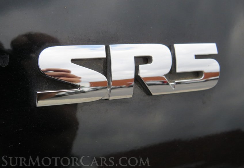 2020 Toyota Tacoma - Image 17