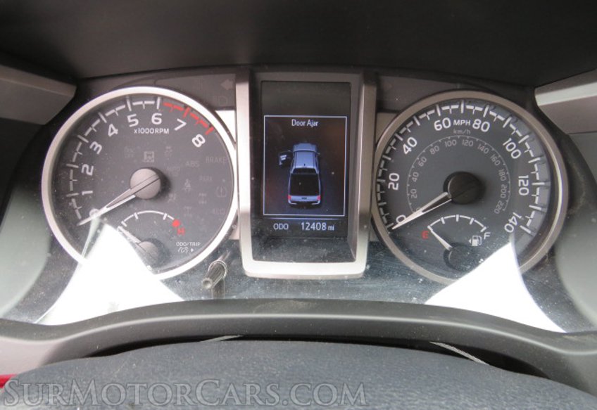 2020 Toyota Tacoma - Image 30