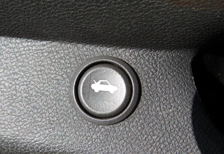 2013 Chevrolet Camaro - Image 20