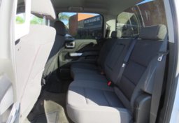 2018 Chevrolet Silverado 1500 - Image 33