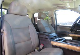 2017 Chevrolet Silverado 1500 - Image 29