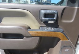 2017 Chevrolet Silverado 1500 - Image 26