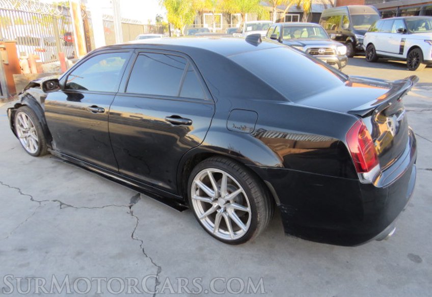 2020 Chrysler 300 - Image 7