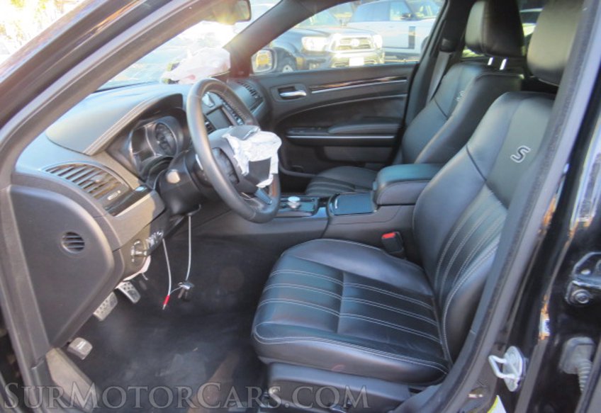 2020 Chrysler 300 - Image 26