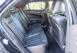 2020 Chrysler 300 - Image 31