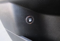 2020 Chrysler 300 - Image 40