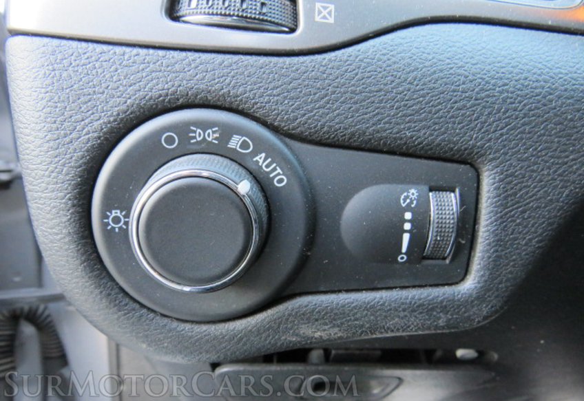 2020 Jeep Cherokee - Image 45